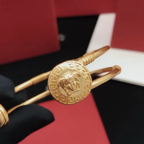 Replica Versace Bracelets #1439704 $29.00 USD for Wholesale