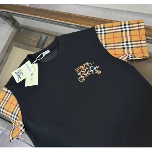 Replica Burberry T-Shirts Short Sleeved For Unisex #1439812 $32.00 USD for Wholesale