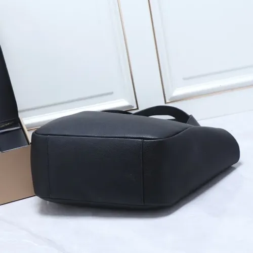 Replica Yves Saint Laurent AAAAA Quality Handbags For Women #1442477 $130.00 USD for Wholesale