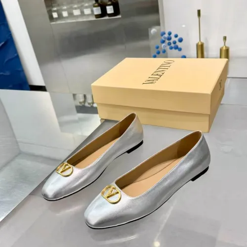 Valentino Flat Shoes For Women #1442518