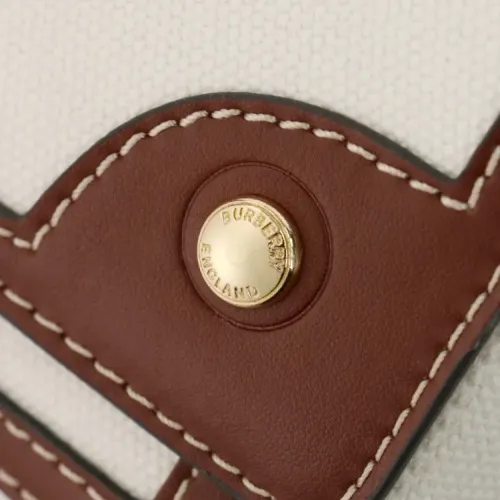 Replica Burberry AAA Quality Messenger Bags For Women #1443030 $102.00 USD for Wholesale