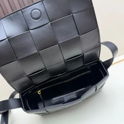 Replica Bottega Veneta BV AAAAA Quality Messenger Bags For Women #1443619 $98.00 USD for Wholesale