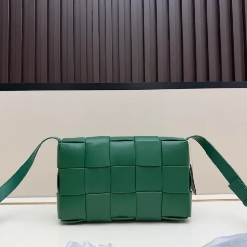 Replica Bottega Veneta BV AAAAA Quality Messenger Bags For Women #1443623 $102.00 USD for Wholesale