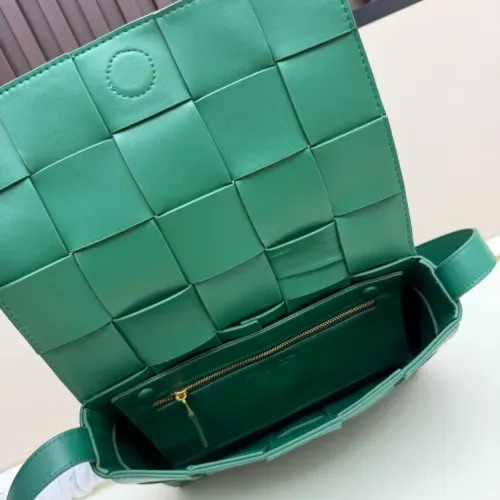 Replica Bottega Veneta BV AAAAA Quality Messenger Bags For Women #1443623 $102.00 USD for Wholesale