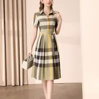 $85.00 USD Burberry Dresses Short Sleeved For Women #1440054