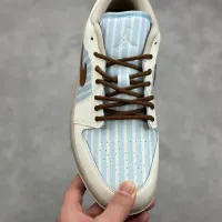 $88.00 USD Air Jordan 1 I For Women #1441565