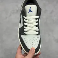 $88.00 USD Air Jordan 1 I For Women #1441575