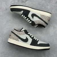 $88.00 USD Air Jordan 1 I For Women #1441575