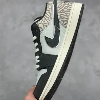 $88.00 USD Air Jordan 1 I For Women #1441575