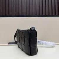 $98.00 USD Bottega Veneta BV AAAAA Quality Messenger Bags For Women #1443619