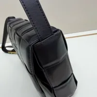 $102.00 USD Bottega Veneta BV AAAAA Quality Messenger Bags For Women #1443624