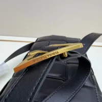 $102.00 USD Bottega Veneta BV AAAAA Quality Messenger Bags For Women #1443624