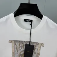 $76.00 USD Versace T-Shirts Short Sleeved For Unisex #1444424