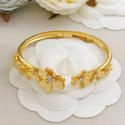 Replica Van Cleef & Arpels Bracelets For Women #1448698 $42.00 USD for Wholesale