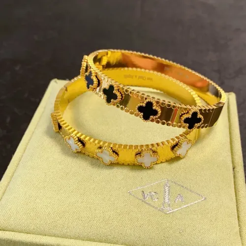 Replica Van Cleef & Arpels Bracelets For Women #1449427 $32.00 USD for Wholesale