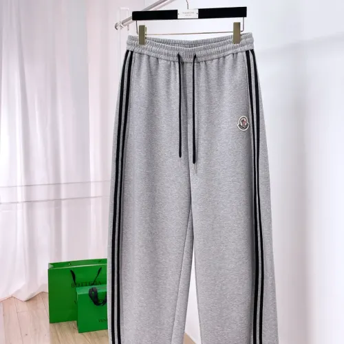 Moncler Pants For Men #1450139