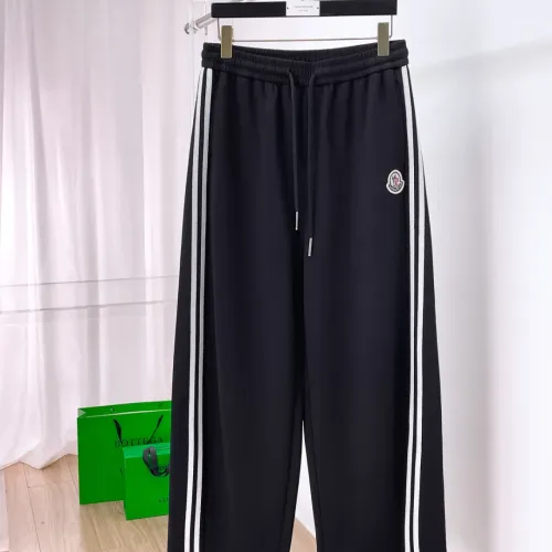 Moncler Pants For Men #1450140