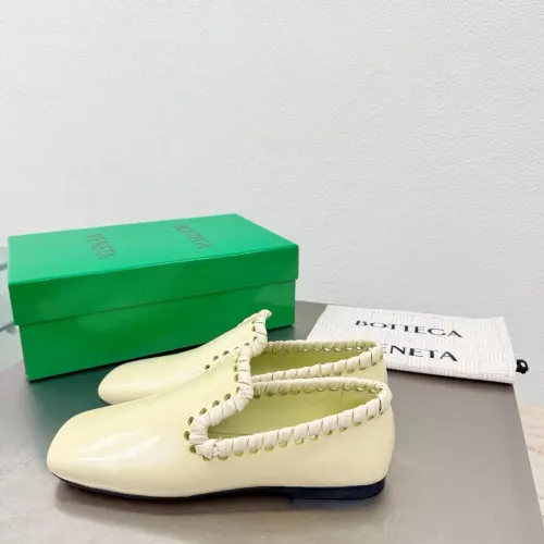Replica Bottega Veneta BV Flat Shoes For Women #1454104 $118.00 USD for Wholesale