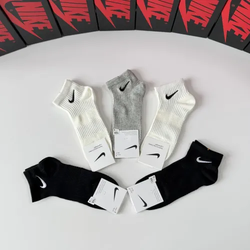 Replica Nike Socks #1456800 $29.00 USD for Wholesale