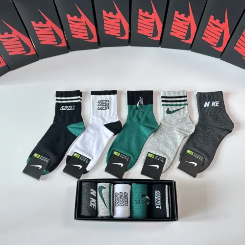 Nike Socks #1456817, $27.00 USD, [ITEM#1456817], Nike Socks