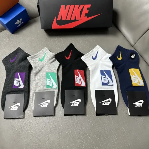Nike Socks #1457028, $25.00 USD, [ITEM#1457028], Nike Socks