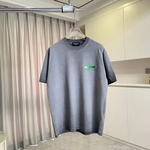 Replica Balenciaga T-Shirts Short Sleeved For Unisex #1458362 $48.00 USD for Wholesale