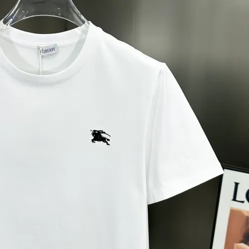 Replica Burberry T-Shirts Short Sleeved For Unisex #1458944 $64.00 USD for Wholesale