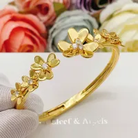 $42.00 USD Van Cleef & Arpels Bracelets For Women #1448698