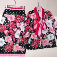 $100.00 USD Dolce & Gabbana D&G Tracksuits Long Sleeved For Women #1454498