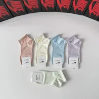 $27.00 USD Nike Socks #1456798