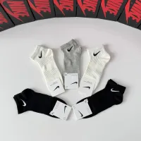 $29.00 USD Nike Socks #1456800