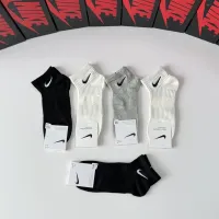 $29.00 USD Nike Socks #1456818