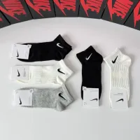 $29.00 USD Nike Socks #1456818