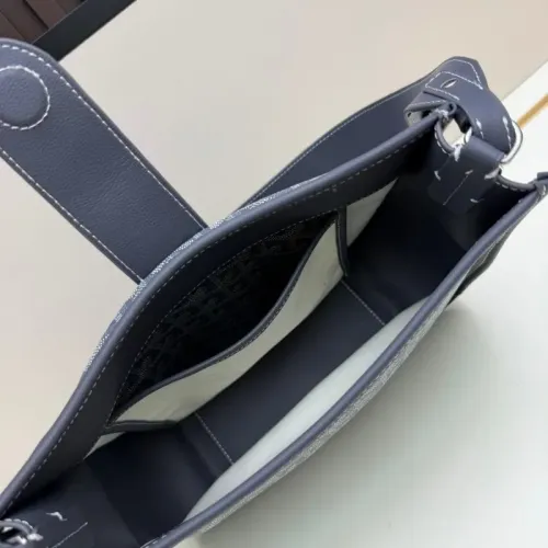 Replica Goyard AAA Quality Messenger Bags For Women #1460392 $76.00 USD for Wholesale