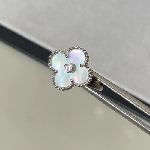 Replica Van Cleef & Arpels Rings For Women #1460557 $45.00 USD for Wholesale