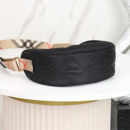 Replica Burberry AAA Quality Messenger Bags For Women #1460592 $98.00 USD for Wholesale