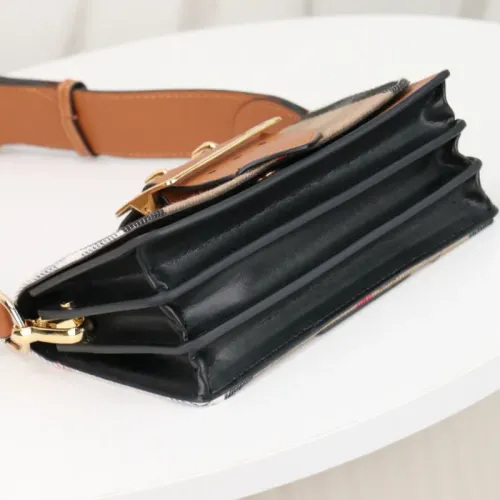 Replica Burberry AAA Quality Messenger Bags For Women #1460602 $96.00 USD for Wholesale