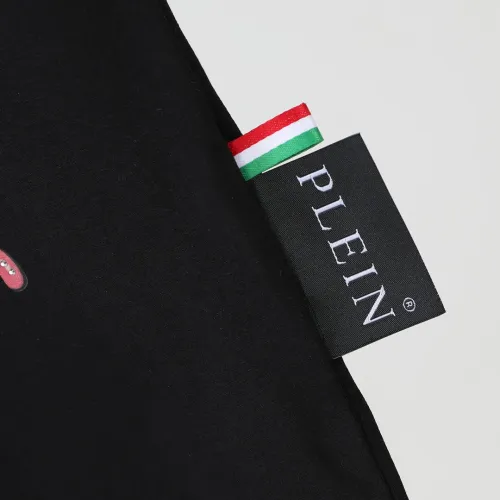 Replica Philipp Plein PP T-Shirts Short Sleeved For Men #1461355 $27.00 USD for Wholesale