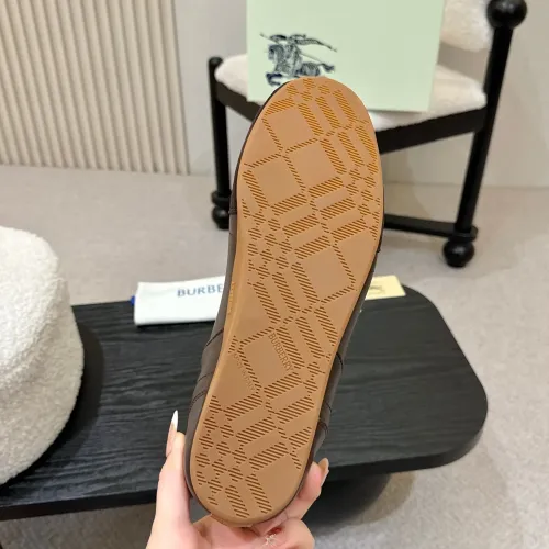 Replica Burberry Casual Shoes For Men #1462295 $105.00 USD for Wholesale