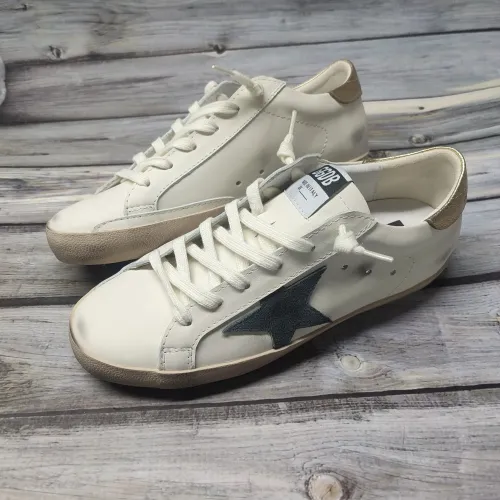 Replica Golden Goose Casual Shoes For Women #1462747 $98.00 USD for Wholesale