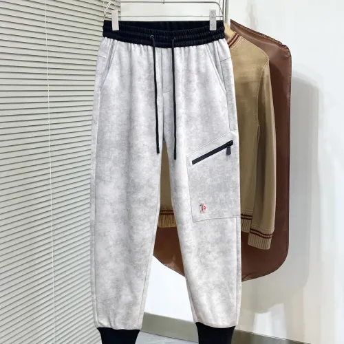 Moncler Pants For Men #1464600