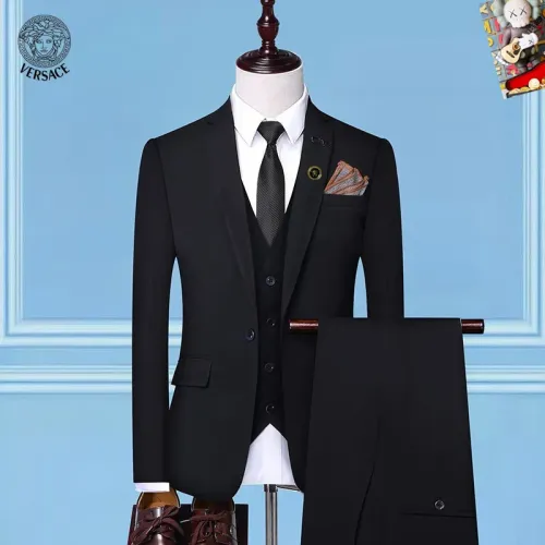 Versace Tracksuits Long Sleeved For Men #1465084
