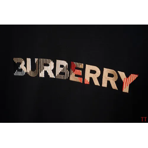 Replica Burberry T-Shirts Short Sleeved For Unisex #1467891 $32.00 USD for Wholesale