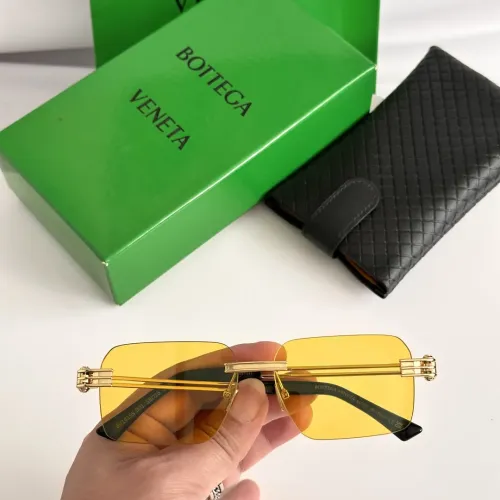 Bottega Veneta AAA Quality Sunglasses #1468400