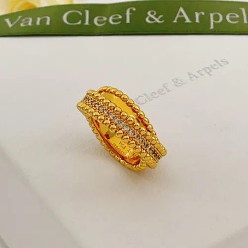 Van Cleef & Arpels Rings In Gold For Women #1468829