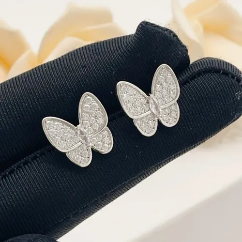 Replica Van Cleef & Arpels Earrings For Women #1469082 $32.00 USD for Wholesale
