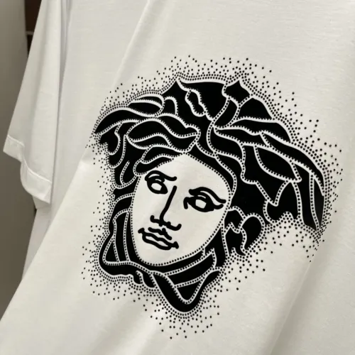 Replica Versace T-Shirts Short Sleeved For Men #1469999 $42.00 USD for Wholesale
