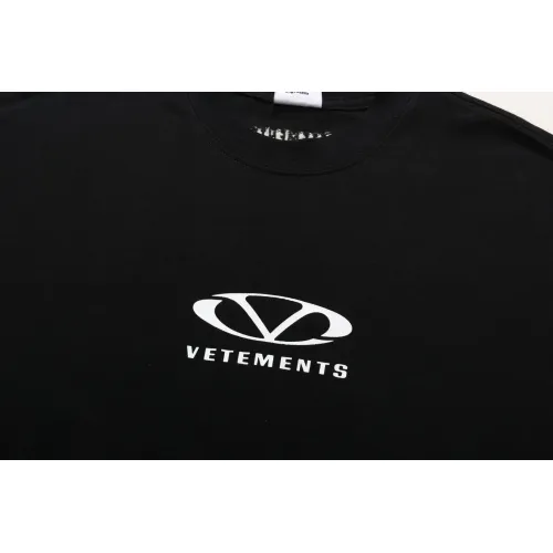 Replica VETEMENTS T-Shirts Short Sleeved For Unisex #1470494 $36.00 USD for Wholesale