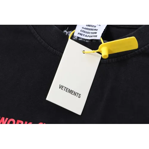 Replica VETEMENTS T-Shirts Short Sleeved For Unisex #1470594 $36.00 USD for Wholesale