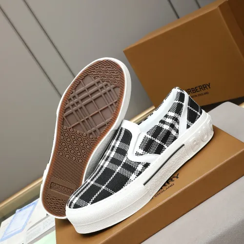Replica Burberry Casual Shoes For Men #1471077 $80.00 USD for Wholesale